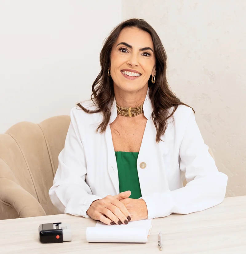 Dra. Flávia Fortes